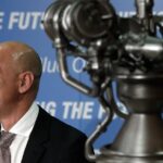 A empresa de foguetes Blue Origin de Jeff Bezos vence o veterano do voo espacial para obter contrato de motor