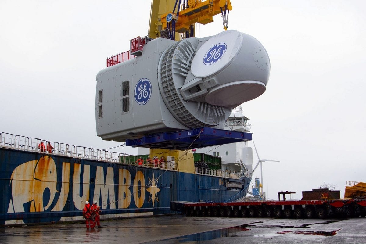 Fênix vista do mar: como a GE planeja ser gigante novamente...