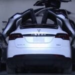 O Model X da Tesla reescreve mais do que o livro de regras dos SUVs!