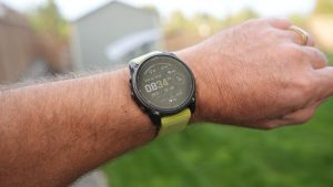 A versão mais recente do meu smartwatch Garmin favorito ainda está à venda depois da Black Friday