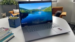 O laptop 2 em 1 que recomendo para a maioria das pessoas não é Dell ou Lenovo (e tem um desconto de $ 360)