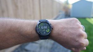 O smartwatch com a melhor duração de bateria que testei não é da Samsung ou do Google