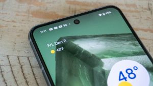 O telefone Google Pixel que recomendo para a maioria das pessoas não é um carro-chefe e ainda está disponível com desconto de US $ 200