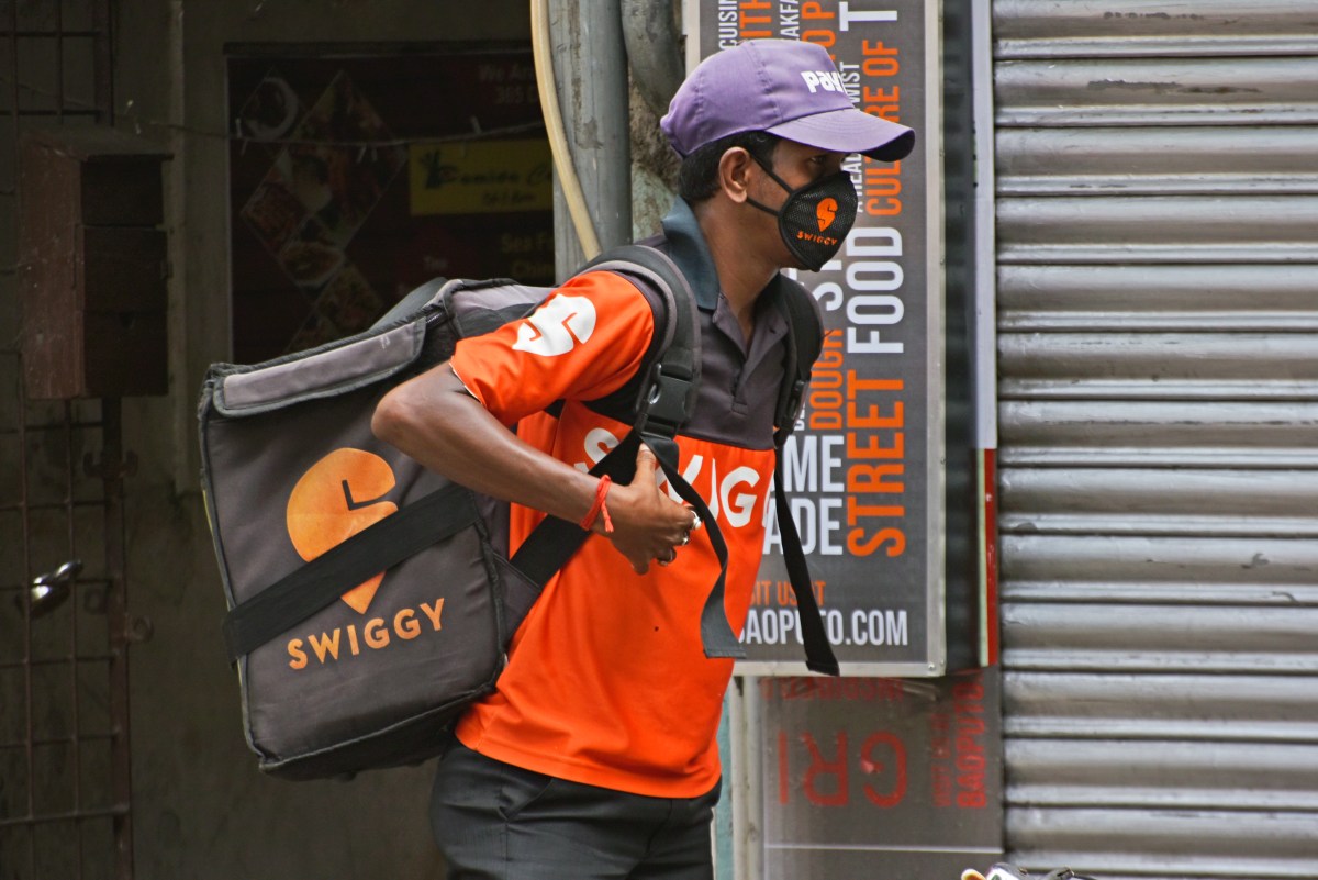 Swiggy intensifica a batalha do comércio rápido na Índia com refeições de 10 minutos