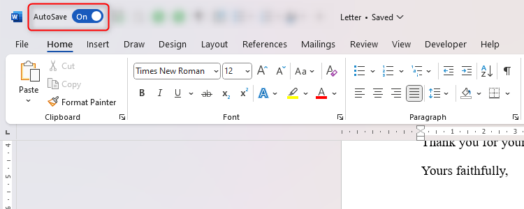 A alternância AutoSave está ativada no Microsoft Word.