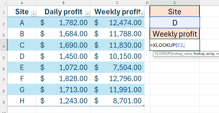 Uma fórmula XLOOKUP sendo criada no Excel para extrair dados de uma tabela formatada do Excel.