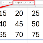 Um exemplo da função SEQUÊNCIA no Excel começando em 10, com os números aumentando cinco a cada vez e tendo cinco colunas na largura e três linhas abaixo.