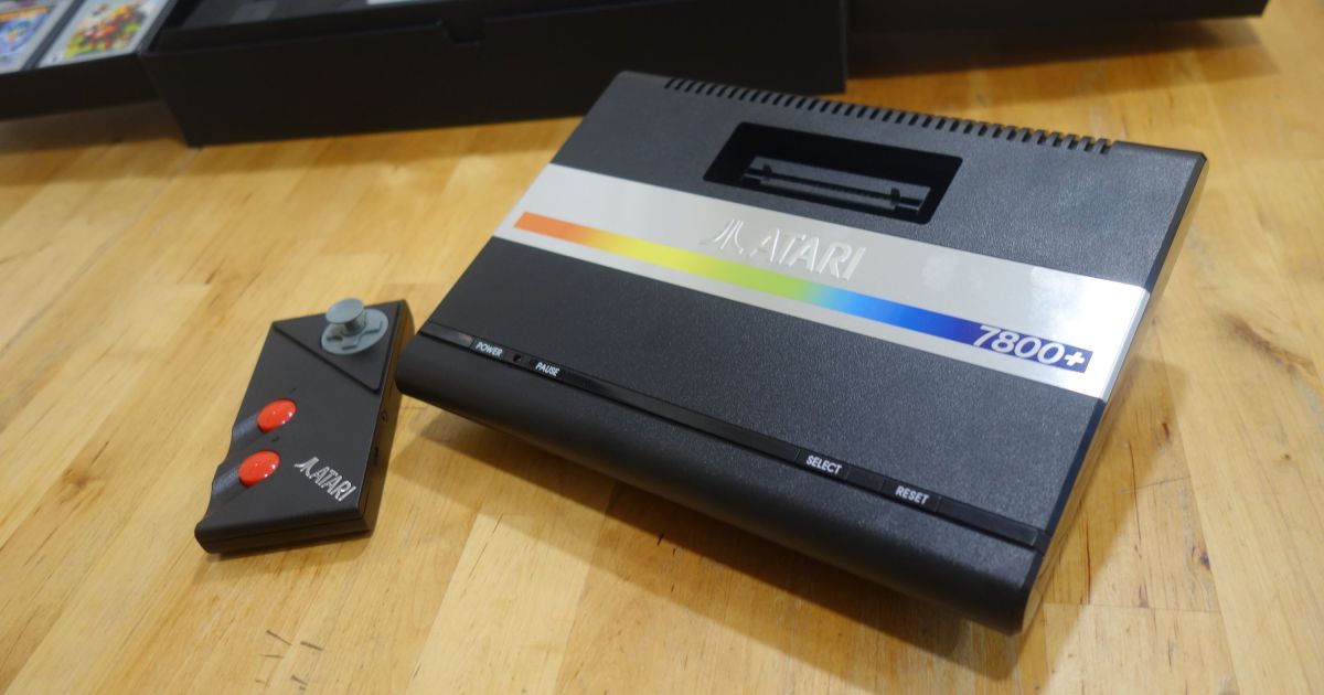 Esqueça o PS5 Pro. O Atari 7800+ é o console mais quente deste feriado