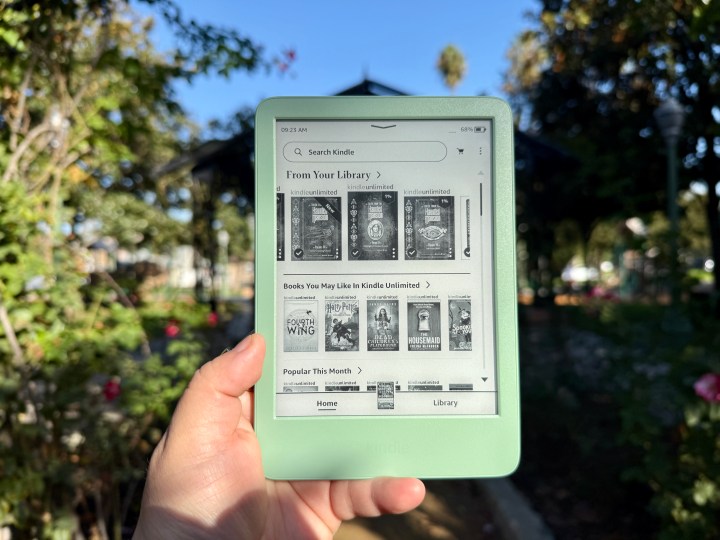 Amazon Kindle (2024) em Matcha Green.