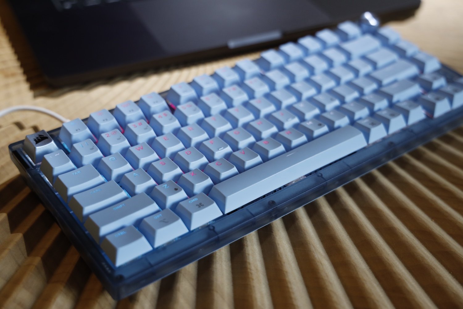 Teclado Corsair K65 para Mac Glaciar Azul 1