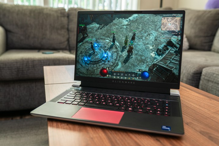 Diablo 4 rodando no Alienware x16.