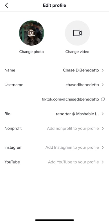 Uma captura de tela da página de edição do perfil no TikTok.