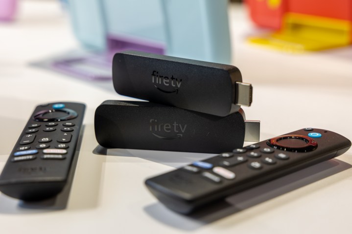 Amazon Fire TV Stick 4K (2023) e Fire TV Stick 4K Max (2023).