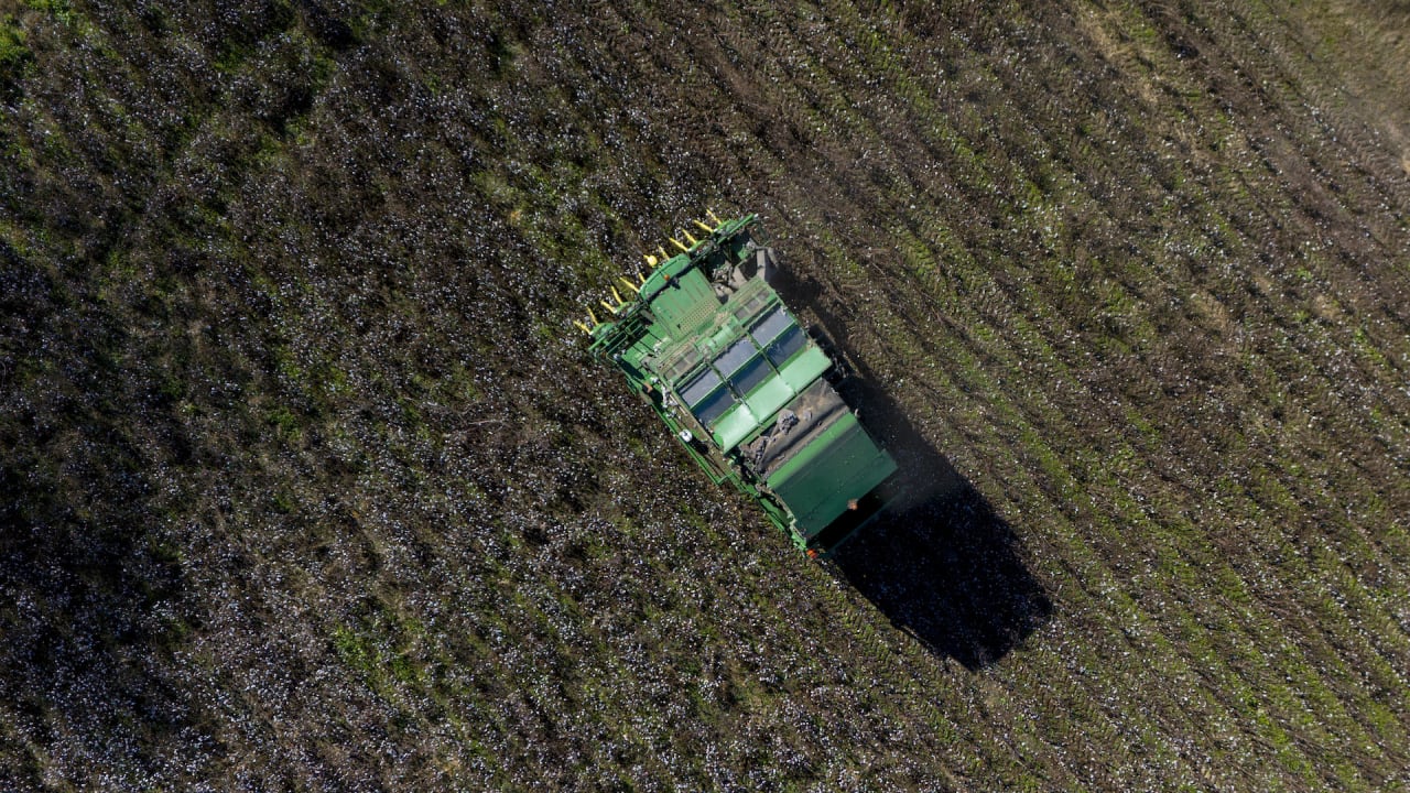 Agricultores do sul ainda estão se recuperando meses após o furacão Helene