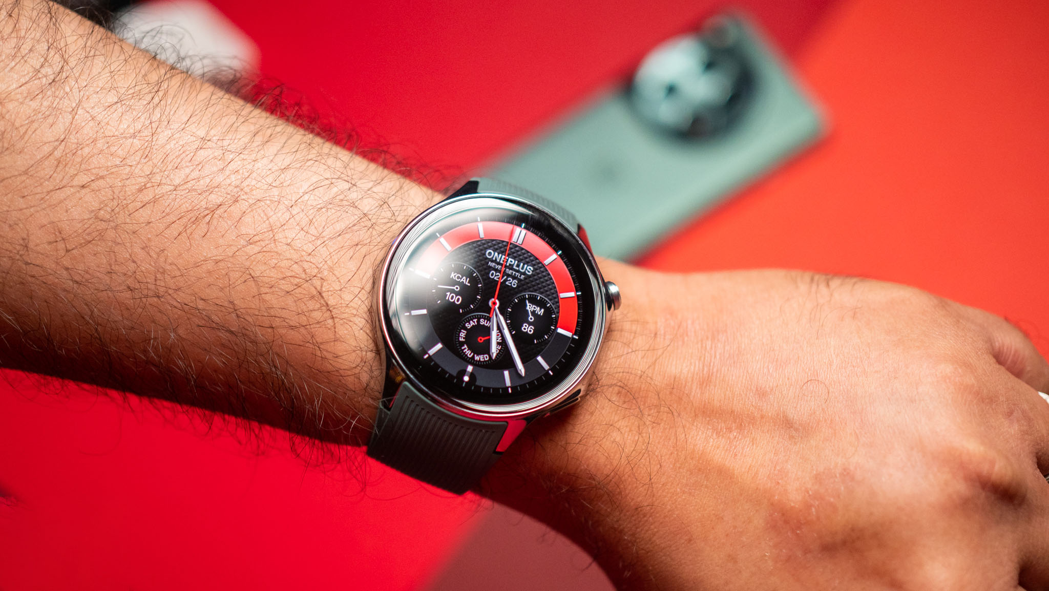 OnePlus Watch 2 em uso