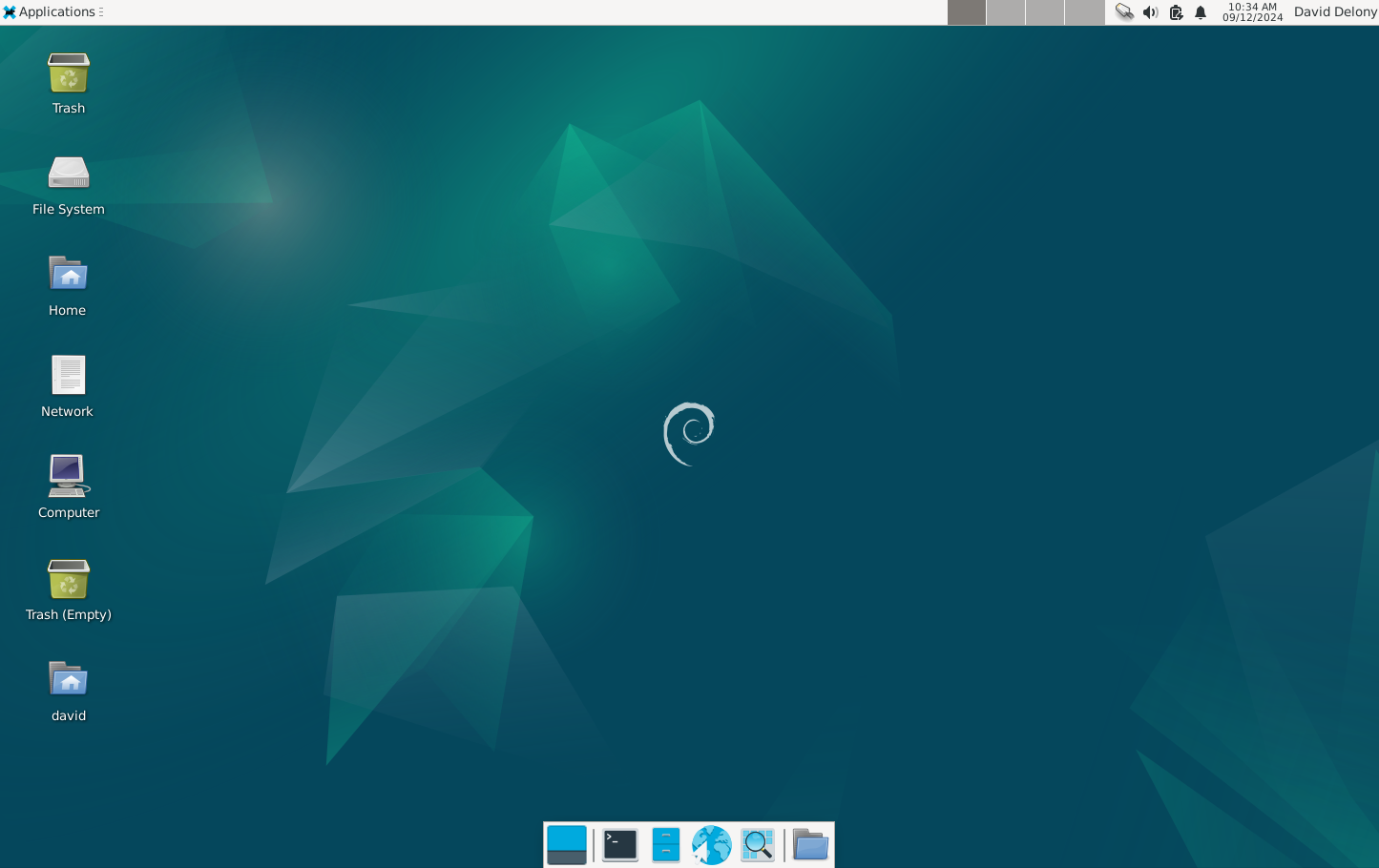 Desktop Xfce rodando em Linux.