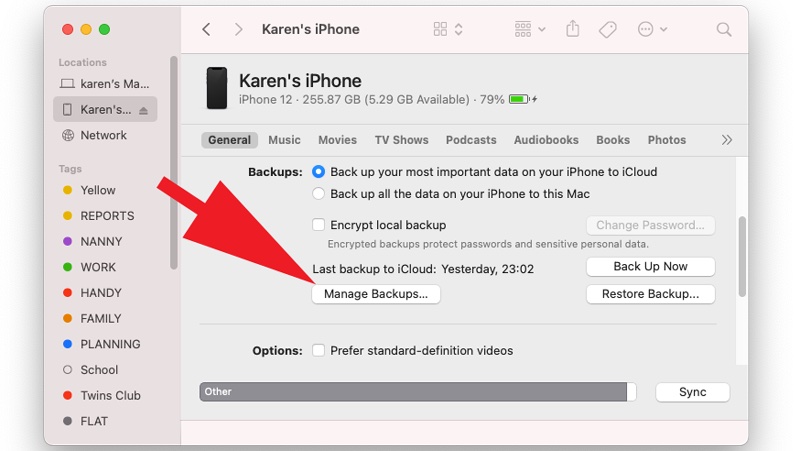 Excluir backups do iPhone Mac