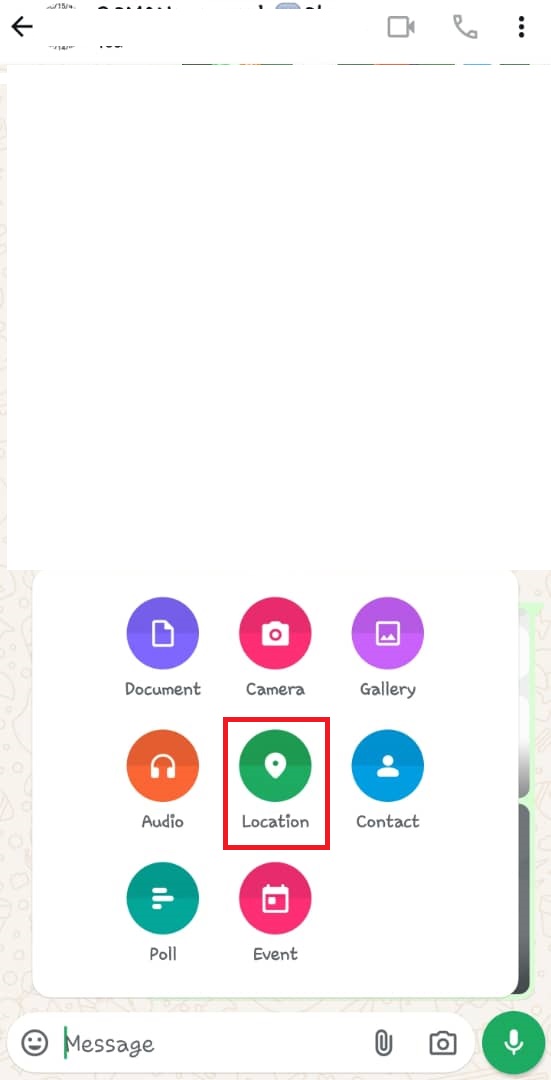Screenshot of the share location button in whatsapp