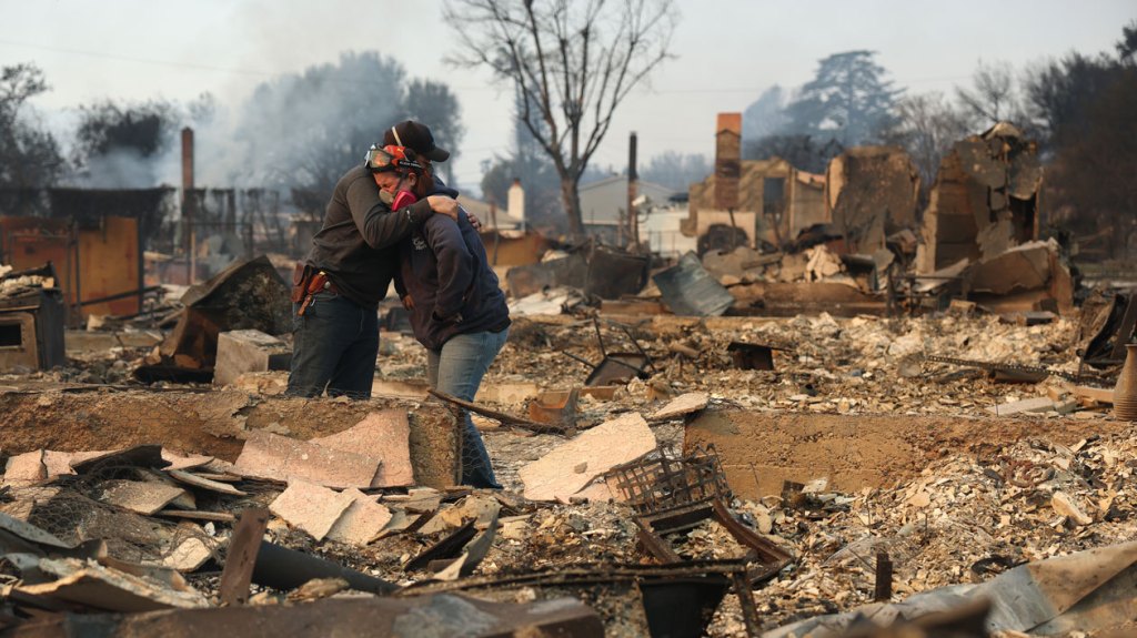 Como as empresas musicais estão apoiando o LA Wildfire Relief (atualização)
