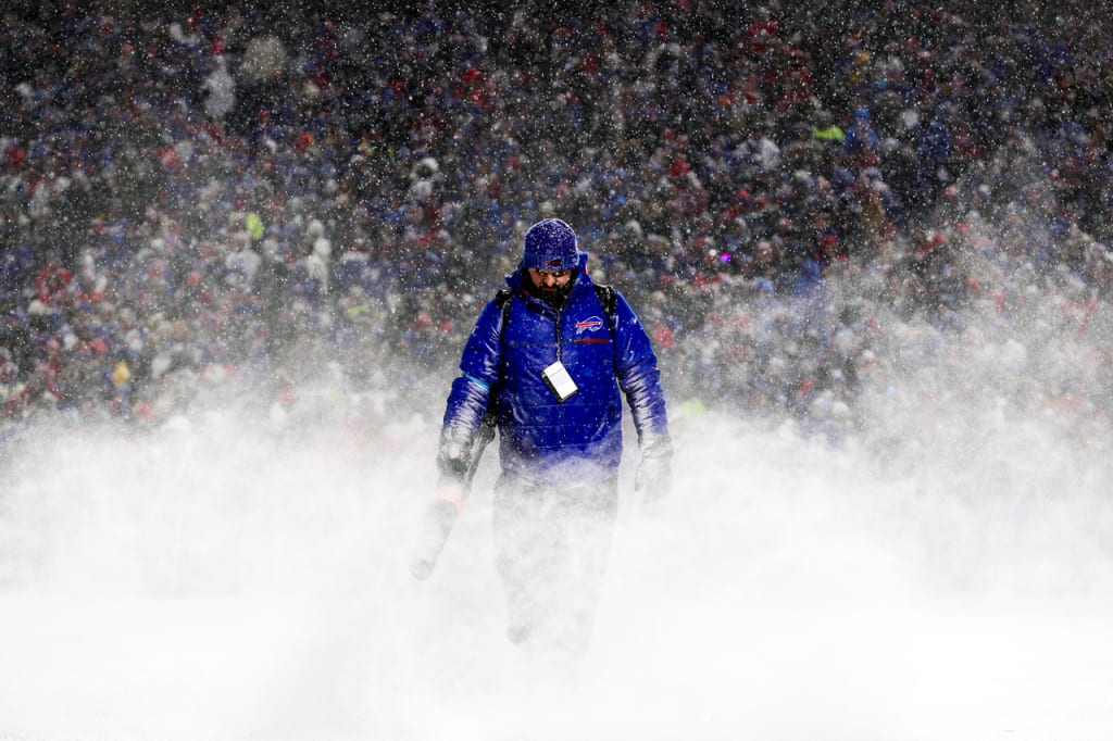 Como os times da NFL usam tecnologia tradicional para descongelar seus campos de futebol congelados
