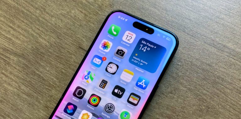 iOS 18.1 Apple Intelligence no iPhone 15 Pro All-Now Siri Design